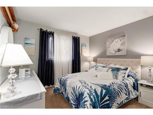 12 School Road, Shelburne, ON - Indoor Photo Showing Bedroom