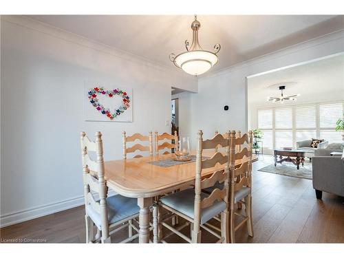 2014 Cavendish Drive, Burlington, ON - Indoor Photo Showing Dining Room