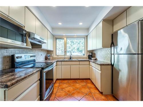 2014 Cavendish Drive, Burlington, ON - Indoor Photo Showing Kitchen With Stainless Steel Kitchen With Double Sink