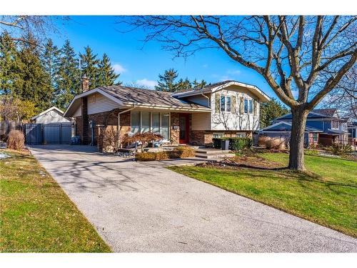 2014 Cavendish Drive, Burlington, ON - Outdoor With Facade