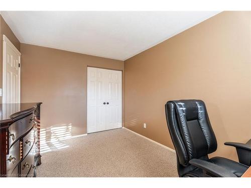 2014 Cavendish Drive, Burlington, ON - Indoor Photo Showing Other Room