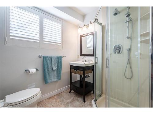 2014 Cavendish Drive, Burlington, ON - Indoor Photo Showing Bathroom