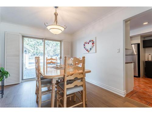 2014 Cavendish Drive, Burlington, ON - Indoor Photo Showing Dining Room