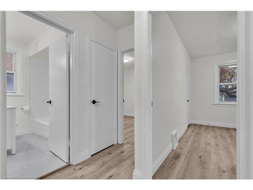 555 Upper Sherman Avenue, Hamilton, ON - Indoor Photo Showing Other Room