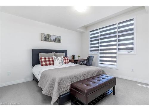 55 Yale Drive, Hamilton, ON - Indoor Photo Showing Bedroom