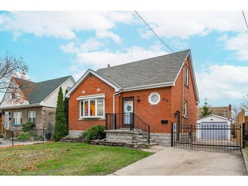 678 Brighton Avenue, Hamilton, ON - Outdoor With Facade