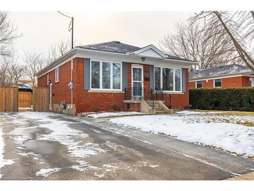 2290 Woodward Avenue, Burlington, ON - Outdoor