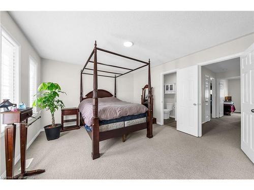 5115 Silvercreek Drive, Burlington, ON - Indoor Photo Showing Bedroom