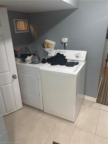 46 Delena Avenue S, Hamilton, ON - Indoor Photo Showing Laundry Room