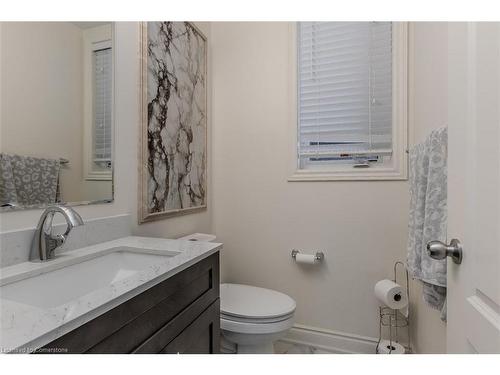 3898 Tufgar Crescent, Burlington, ON - Indoor Photo Showing Bathroom