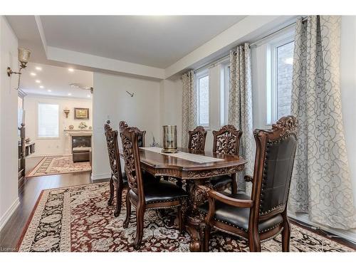 3898 Tufgar Crescent, Burlington, ON - Indoor Photo Showing Dining Room