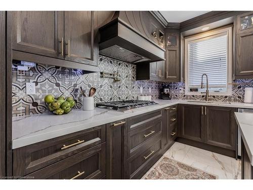 3898 Tufgar Crescent, Burlington, ON - Indoor Photo Showing Kitchen With Double Sink