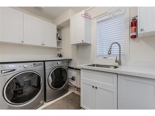 3898 Tufgar Crescent, Burlington, ON - Indoor Photo Showing Laundry Room