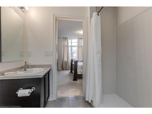 3898 Tufgar Crescent, Burlington, ON - Indoor Photo Showing Bathroom