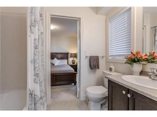 3898 Tufgar Crescent, Burlington, ON - Indoor Photo Showing Bathroom