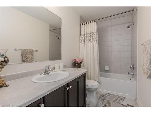 3898 Tufgar Crescent, Burlington, ON - Indoor Photo Showing Bathroom