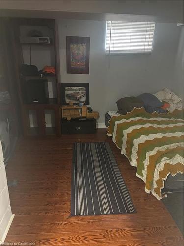 46 Delena Avenue S, Hamilton, ON - Indoor Photo Showing Bedroom