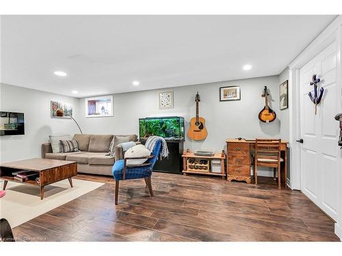 291 Thayer Avenue, Hamilton, ON - Indoor Photo Showing Basement