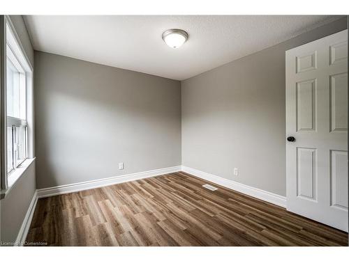 26 Cambridge Avenue, Hamilton, ON - Indoor Photo Showing Other Room