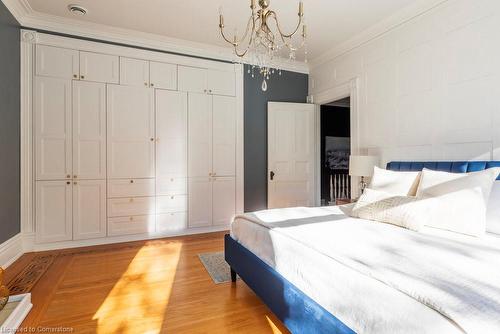 114 Aberdeen Avenue, Hamilton, ON - Indoor Photo Showing Bedroom