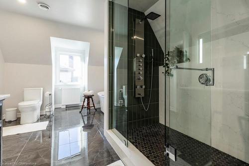 114 Aberdeen Avenue, Hamilton, ON - Indoor Photo Showing Bathroom