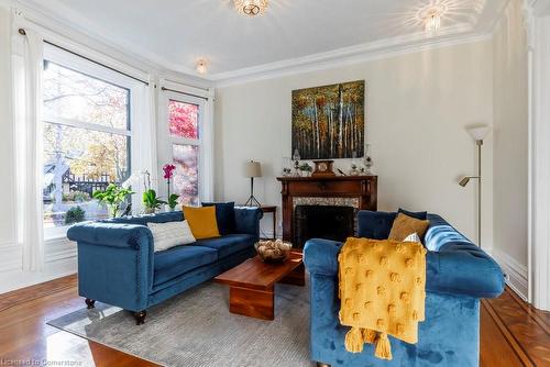 114 Aberdeen Avenue, Hamilton, ON - Indoor Photo Showing Living Room With Fireplace