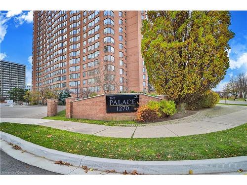 705-1270 Maple Crossing Boulevard, Burlington, ON - Outdoor With Facade