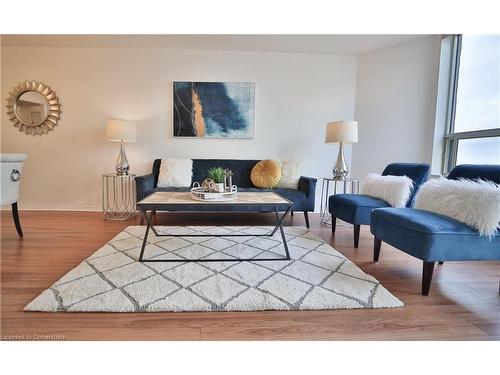 705-1270 Maple Crossing Boulevard, Burlington, ON - Indoor Photo Showing Living Room