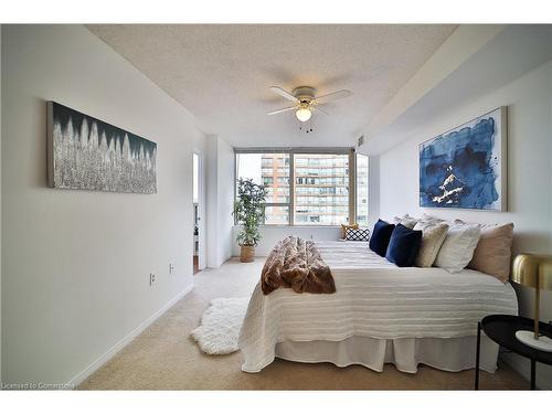 705-1270 Maple Crossing Boulevard, Burlington, ON - Indoor Photo Showing Bedroom