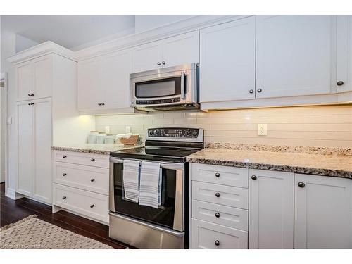 2946 Singleton Common, Burlington, ON - Indoor Photo Showing Kitchen