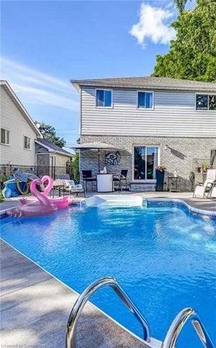 100 Stone Church Road E, Hamilton, ON - Outdoor With In Ground Pool