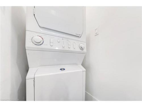 21 East 19Th Street, Hamilton, ON - Indoor Photo Showing Laundry Room