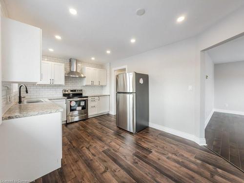 78 East 45Th Street, Hamilton, ON - Indoor Photo Showing Kitchen With Upgraded Kitchen