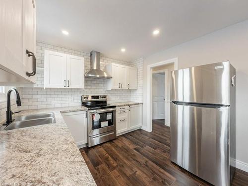 78 East 45Th Street, Hamilton, ON - Indoor Photo Showing Kitchen With Double Sink With Upgraded Kitchen