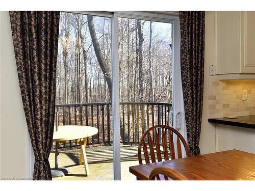 59 Holimont Court, Hamilton, ON - Indoor Photo Showing Dining Room