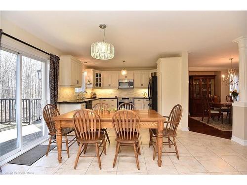 59 Holimont Court, Hamilton, ON - Indoor Photo Showing Dining Room