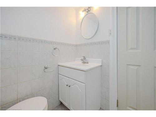 164 East 23Rd Street, Hamilton, ON - Indoor Photo Showing Bathroom