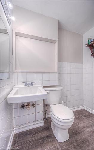 421 Preston Parkway, Cambridge, ON - Indoor Photo Showing Bathroom