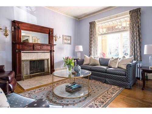 60 Homewood Avenue, Hamilton, ON - Indoor Photo Showing Living Room With Fireplace