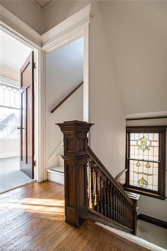 60 Homewood Avenue, Hamilton, ON - Indoor Photo Showing Other Room