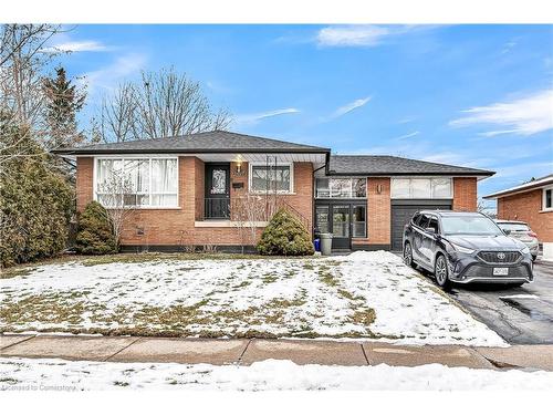 1407 Charles Drive, Burlington, ON - Outdoor