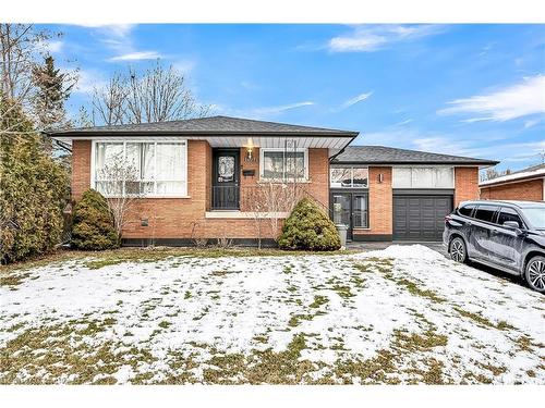 1407 Charles Drive, Burlington, ON - Outdoor