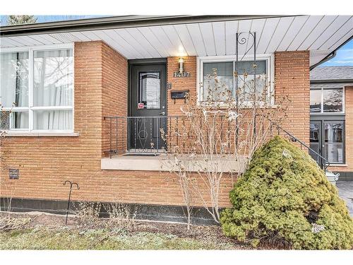 1407 Charles Drive, Burlington, ON - Outdoor