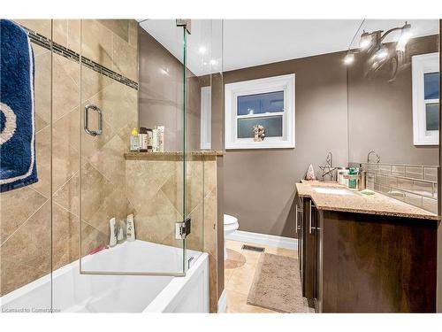 1407 Charles Drive, Burlington, ON - Indoor Photo Showing Bathroom