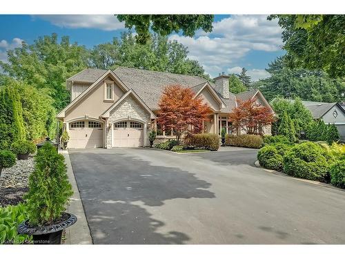 883 Kingsway Drive, Burlington, ON - Outdoor With Facade