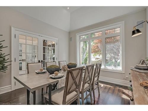 883 Kingsway Drive, Burlington, ON - Indoor Photo Showing Dining Room