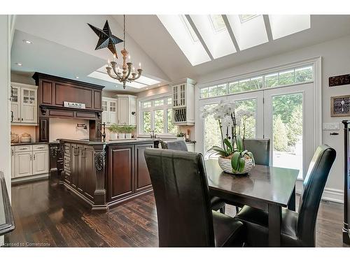 883 Kingsway Drive, Burlington, ON - Indoor Photo Showing Dining Room