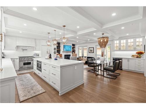 1432 Olga Drive, Burlington, ON - Indoor Photo Showing Kitchen With Upgraded Kitchen