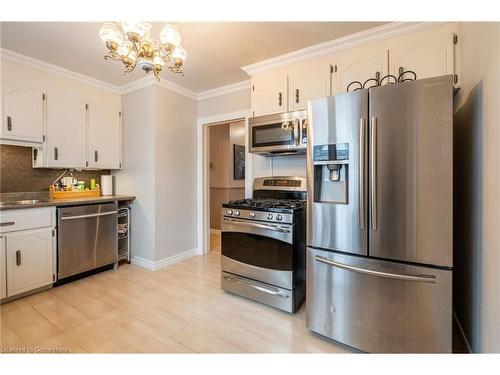 475 Mayzel Road, Burlington, ON - Indoor Photo Showing Kitchen