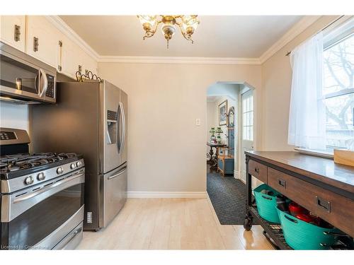 475 Mayzel Road, Burlington, ON - Indoor Photo Showing Kitchen